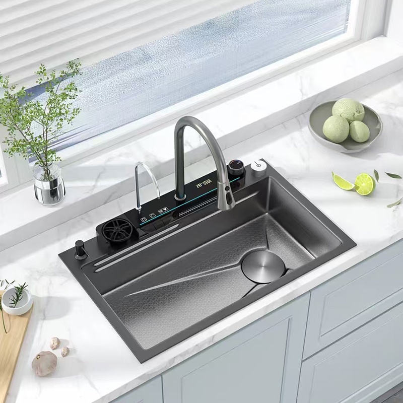 Rubinetto per lavello a cascata Raindance da cucina